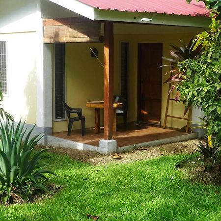 Acacia'S Cottages With Starlink Wifi Mambajao Buitenkant foto