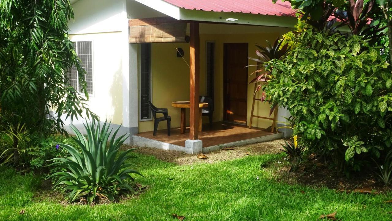 Acacia'S Cottages With Starlink Wifi Mambajao Buitenkant foto