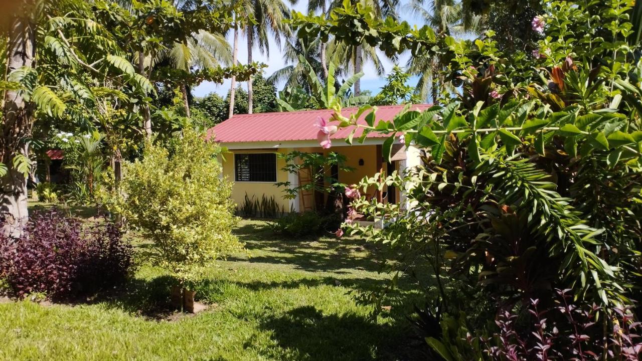 Acacia'S Cottages With Starlink Wifi Mambajao Buitenkant foto