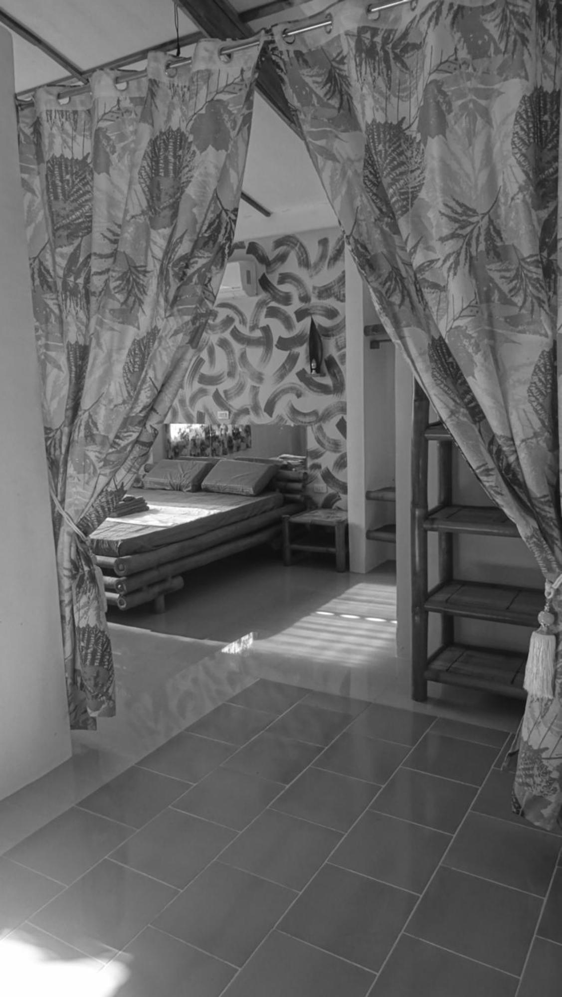 Acacia'S Cottages With Starlink Wifi Mambajao Buitenkant foto