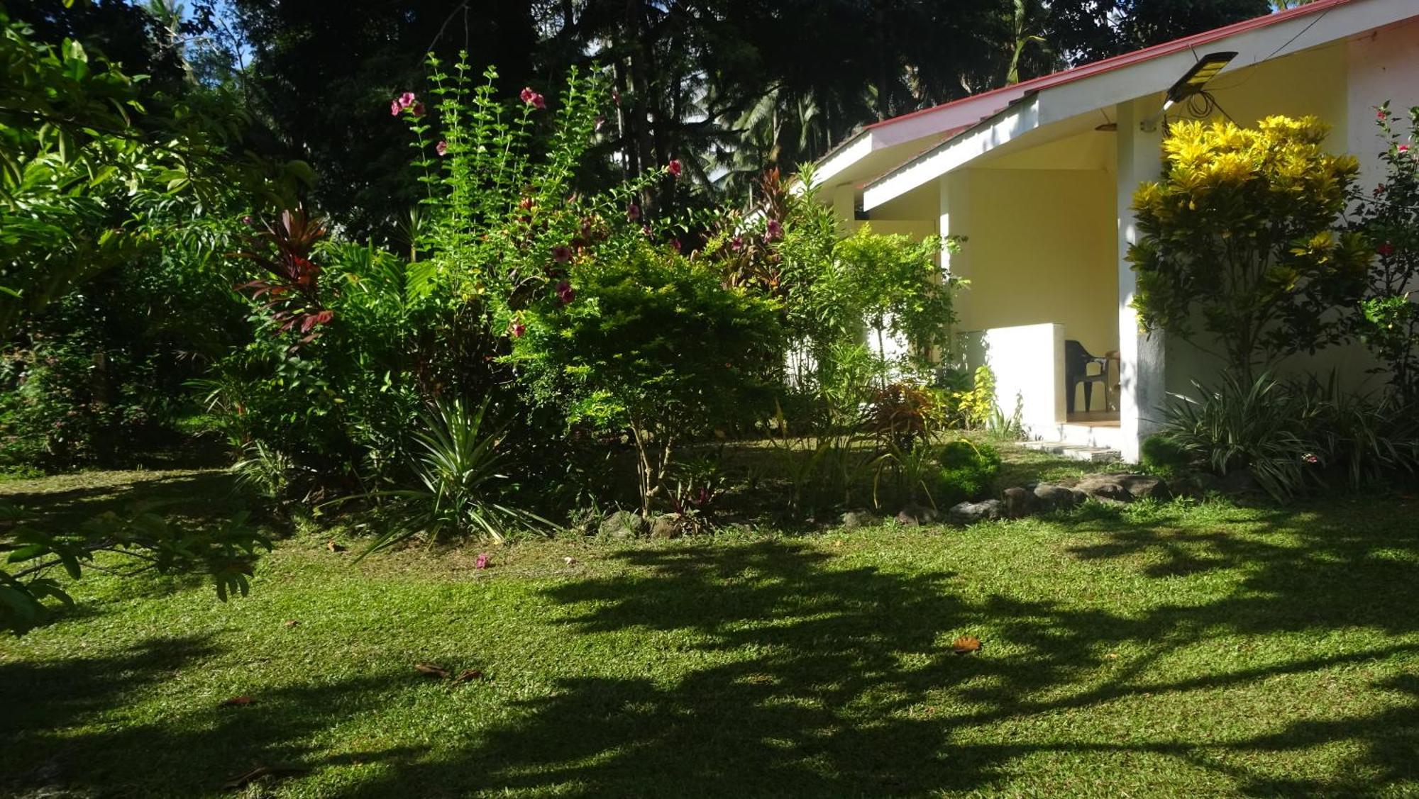 Acacia'S Cottages With Starlink Wifi Mambajao Buitenkant foto